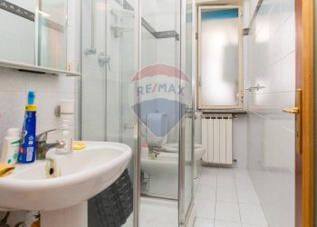 Bagno - Appartamento via federico ciccaglione
 
10, Catania - foto 23