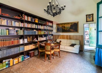 Sala da pranzo - Casa semi indipendente Via Firenze
 
11, Nicolosi - foto 25