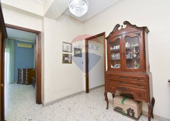 Hall / corridoio - Three-room apartment Via Francesco Cilea
 
3, San Giovanni la Punta - photo 6