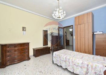 Camera / camera da letto - Three-room apartment Via Francesco Cilea
 
3, San Giovanni la Punta - photo 10