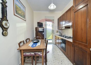 Cucina - Three-room apartment Via Francesco Cilea
 
3, San Giovanni la Punta - photo 17