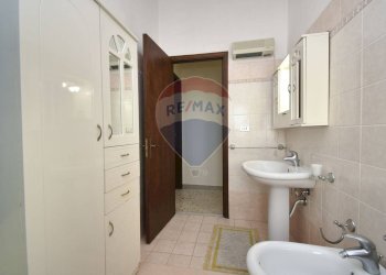 Bagno - Three-room apartment Via Francesco Cilea
 
3, San Giovanni la Punta - photo 21