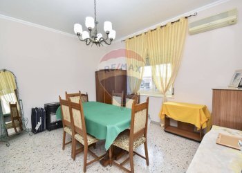 Sala da pranzo - Three-room apartment Via Francesco Cilea
 
3, San Giovanni la Punta - photo 25