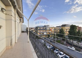 Balcone - Three-room apartment Via Francesco Cilea
 
3, San Giovanni la Punta - photo 30