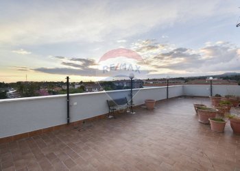 Terrazza - Three-room apartment Via Francesco Cilea
 
3, San Giovanni la Punta - photo 32