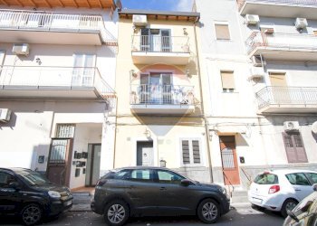 Edificio all\'aperto - Casa indipendente Via Villaglori
 
57, Catania - foto 2