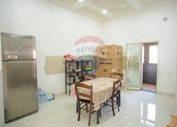 Sala da pranzo - Casa indipendente Via Villaglori
 
57, Catania - foto 6