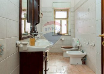 Bagno - Casa semi indipendente Via Sardegna
 
53, Misterbianco - foto 8