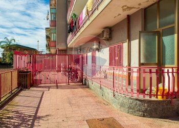 Terrazza - Casa semi indipendente Via Sardegna
 
53, Misterbianco - foto 28