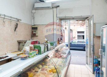 Dispensa di stoccaggio - Attività Commerciale via giuseppe garibaldi
 
423, Misterbianco - foto 4