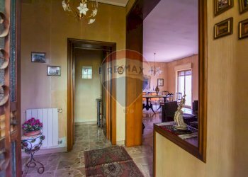 Hall / corridoio - Villa Via Bologna
 
17, Mascalucia - foto 8