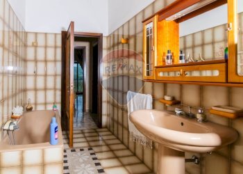 Bagno - Villa Via Bologna
 
17, Mascalucia - foto 19