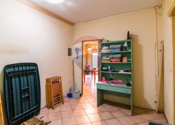 Dispensa di stoccaggio - Villa Via Bologna
 
17, Mascalucia - foto 35