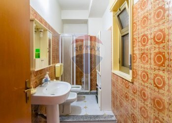 Bagno - Villa Via Bologna
 
17, Mascalucia - foto 36