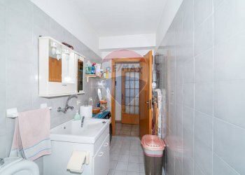 Bagno - Quadrilocale Via Giuseppe Antonio Borgese
 
24, Catania - foto 17