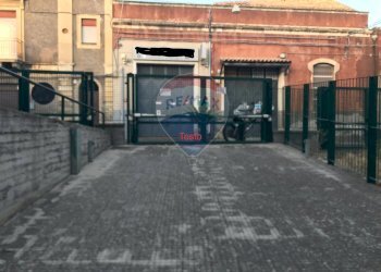 Foto 1 - Locale Commerciale Via Acquedotto Greco
 
snc, Catania - foto 1