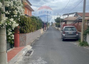 Edificio all\'aperto - Villa Contrada Agnone Bagni
 
snc, Augusta - foto 17