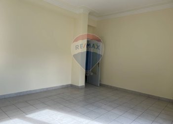 Stanza vuota - Appartamento Via Ugo Foscolo
 
4, Paterno - foto 13