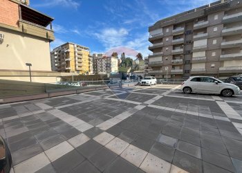 Edificio all\'aperto - Locale Commerciale Via degli Orti
 
2, Caltanissetta - foto 10