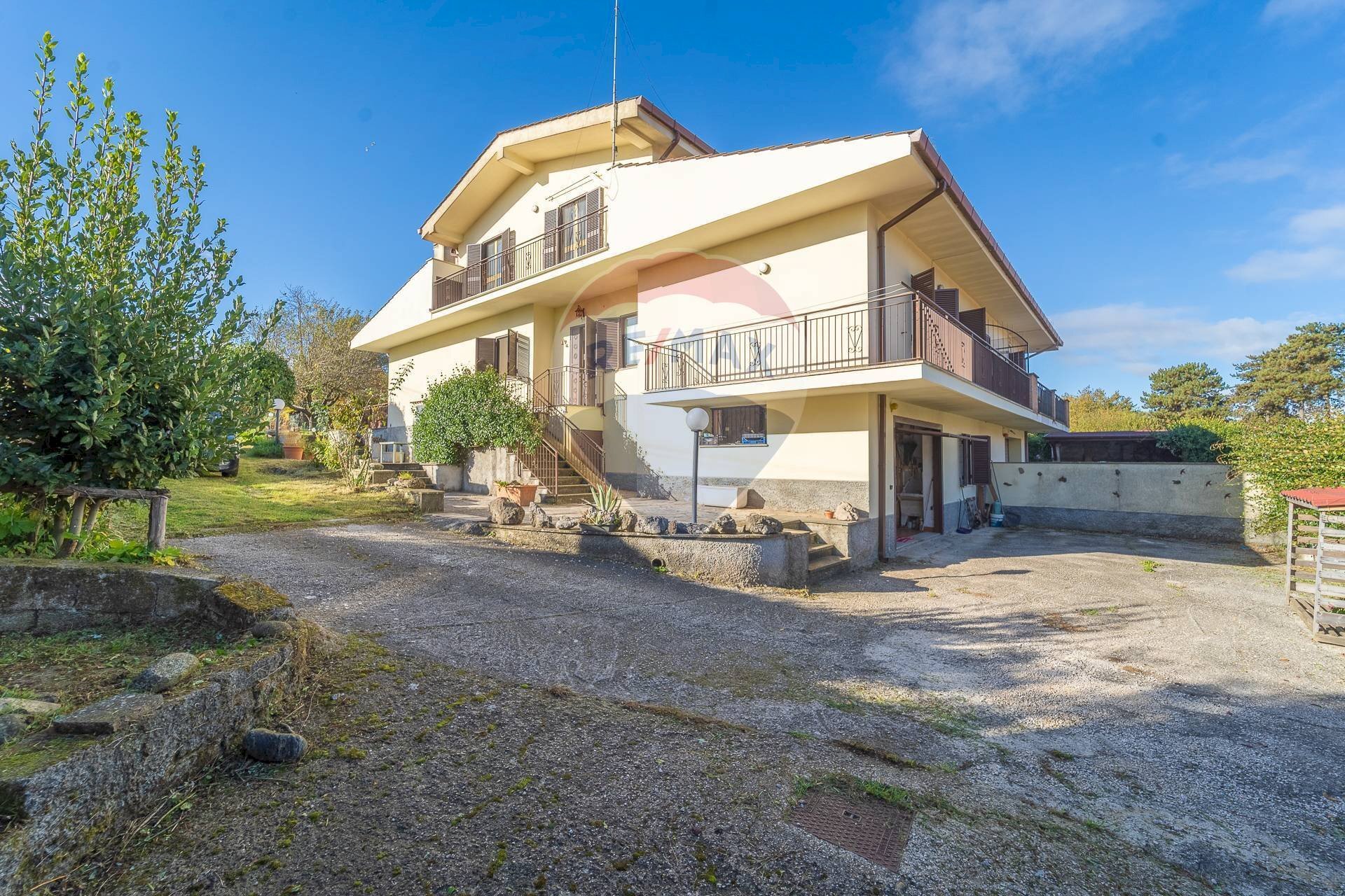 ESTERNI - Casa semi indipendente Via delle Petunie
 
6, Rocca Priora - foto 1