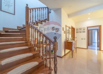 Scale - Casa semi indipendente Via delle Petunie
 
6, Rocca Priora - foto 31