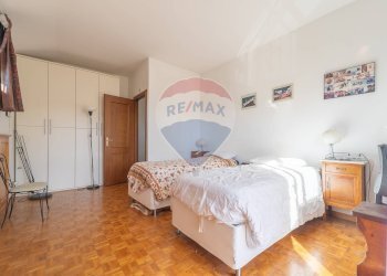 Camera  1 piano - Casa semi indipendente Via delle Petunie
 
6, Rocca Priora - foto 32