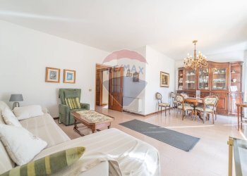 SALONE - Casa semi indipendente Via delle Petunie
 
6, Rocca Priora - foto 24