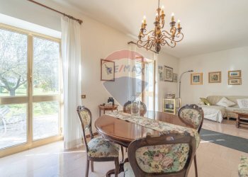 Sala da pranzo - Casa semi indipendente Via delle Petunie
 
6, Rocca Priora - foto 25