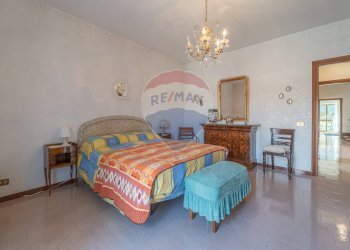 Camera piano terra - Casa semi indipendente Via delle Petunie
 
6, Rocca Priora - foto 28