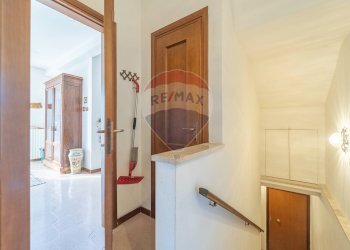 Hall / corridoio - Casa semi indipendente Via delle Petunie
 
6, Rocca Priora - foto 65