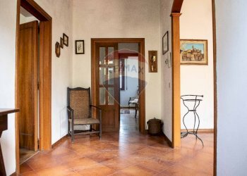 Hall / corridoio - Villa VIA DELLE MONACHE
 
55, Bibbiena - foto 6