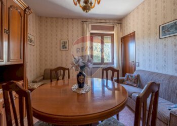 Sala da pranzo - Semi-detached house Via Piagge
 
27, Castelplanio - photo 14