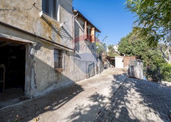 Casa all\'aperto - Semi-detached house Via Piagge
 
27, Castelplanio - photo 26