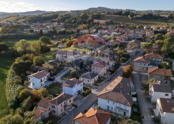 Vista delle montagne - Casa indipendente San Lorenzo in Campo - foto 7