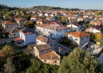 Edificio all\'aperto - Casa indipendente San Lorenzo in Campo - foto 12