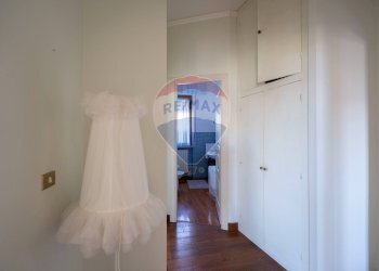 Hall / corridoio - Quadrilocale Via Umbria
 
3, Cupramontana - foto 23