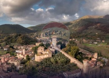 Vicopisano (PI) - Terreno agricolo Località la Verruca Coli
 
1, Vicopisano - foto 4