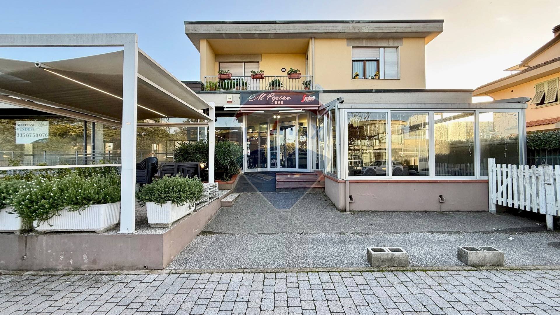 Casa all\'aperto - Cafeteria - Cold Bar Via C. Battisti
158, Fucecchio - photo 3