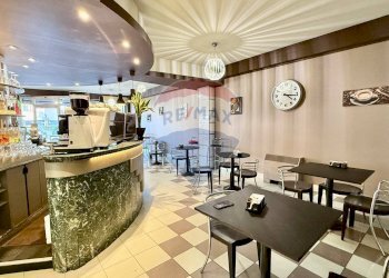 Sala da pranzo - Bar Tavola Calda - Fredda Via C. Battisti
158, Fucecchio - foto 24