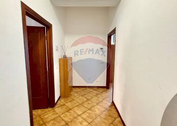 Hall / corridoio - Independent house Via Giosuè Carducci
 
13, Vinci - photo 17