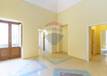 Stanza vuota - Appartamento VIA DUCA DEGLI ABRUZZI
 
147, Carlentini - foto 21