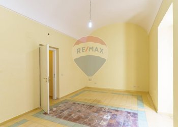 Stanza vuota - Appartamento VIA DUCA DEGLI ABRUZZI
 
147, Carlentini - foto 32