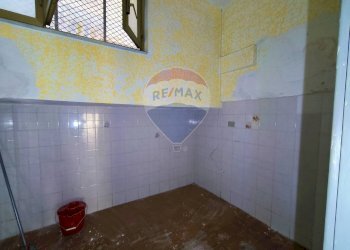 Stanza vuota - Negozio Via Naxos
 
109 - 109 A, Giardini-Naxos - foto 11