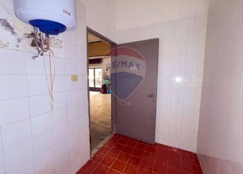 Hall / corridoio - Negozio Via Naxos
 
109 - 109 A, Giardini-Naxos - foto 15