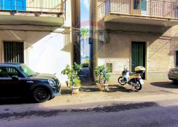 Edificio all\'aperto - Negozio Via Naxos
 
109 - 109 A, Giardini-Naxos - foto 24