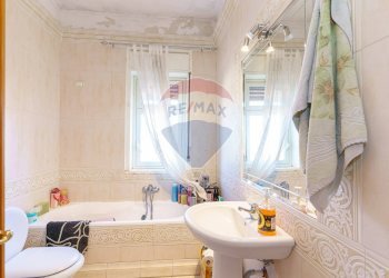 Bagno - Quadrilocale Via Tellaro
 
36, Catania - foto 24