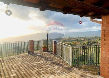 Terrazza - Villa CONTRADA CANNATELLA
 
SNC, Adrano - foto 9