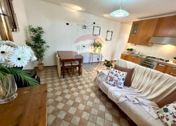 Sala da pranzo - Trilocale Endine Gaiano - foto 1