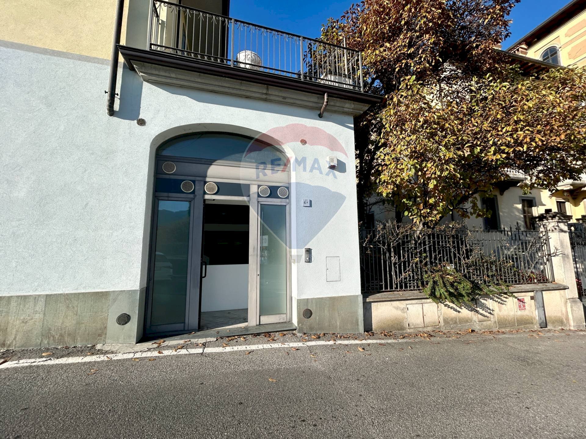 Edificio all\'aperto - Locale Commerciale Lovere - foto 1