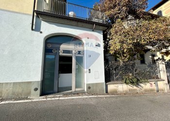 Edificio all\'aperto - Locale Commerciale Lovere - foto 1